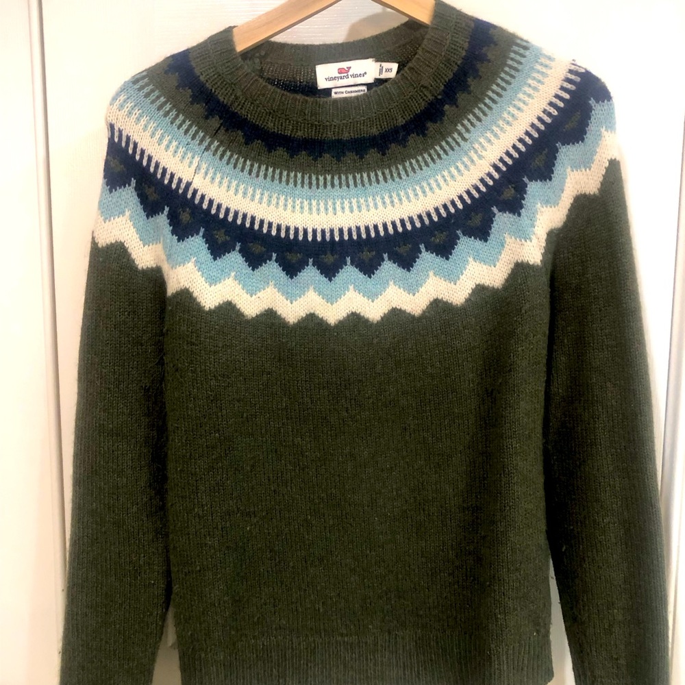 Vineyard Vines ski sweater XXS
